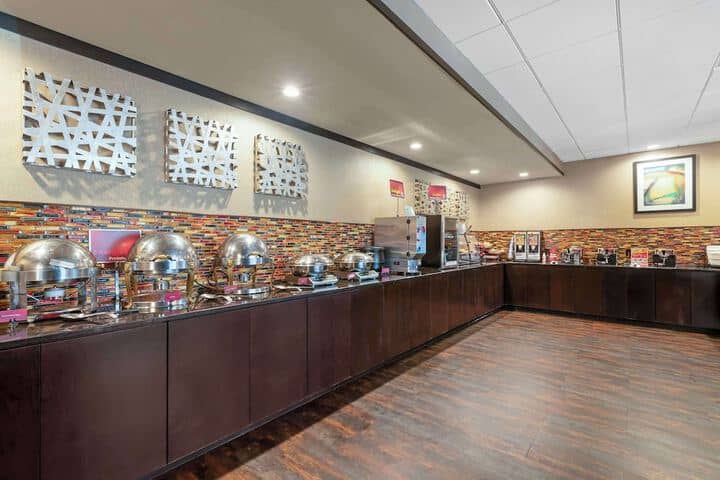 Breakfast area